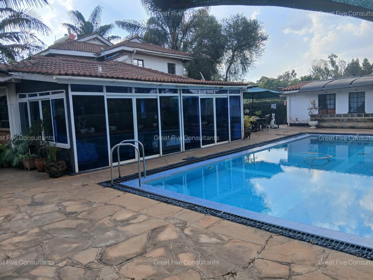 4 Bed Villa with Swimming Pool in Runda - 8