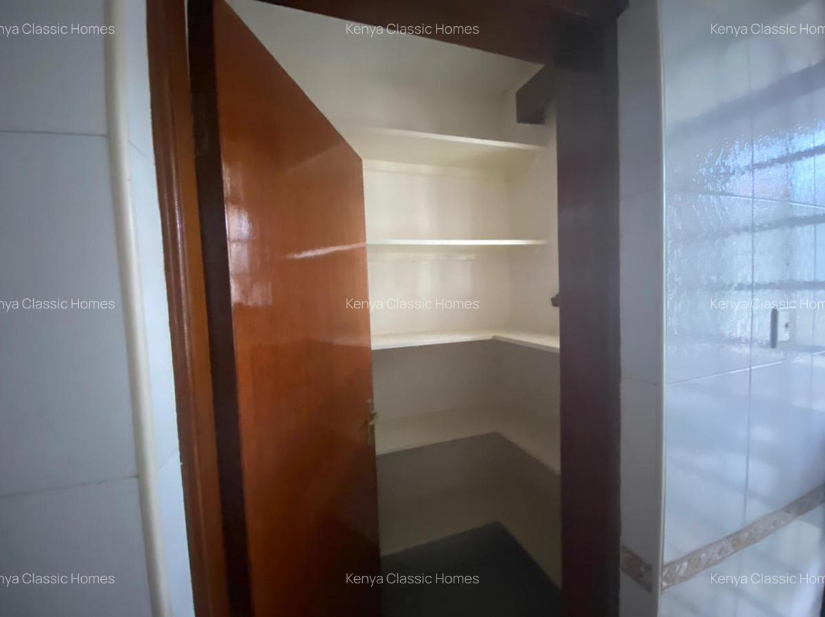 3 Bed Apartment with En Suite at Kilimani - 9