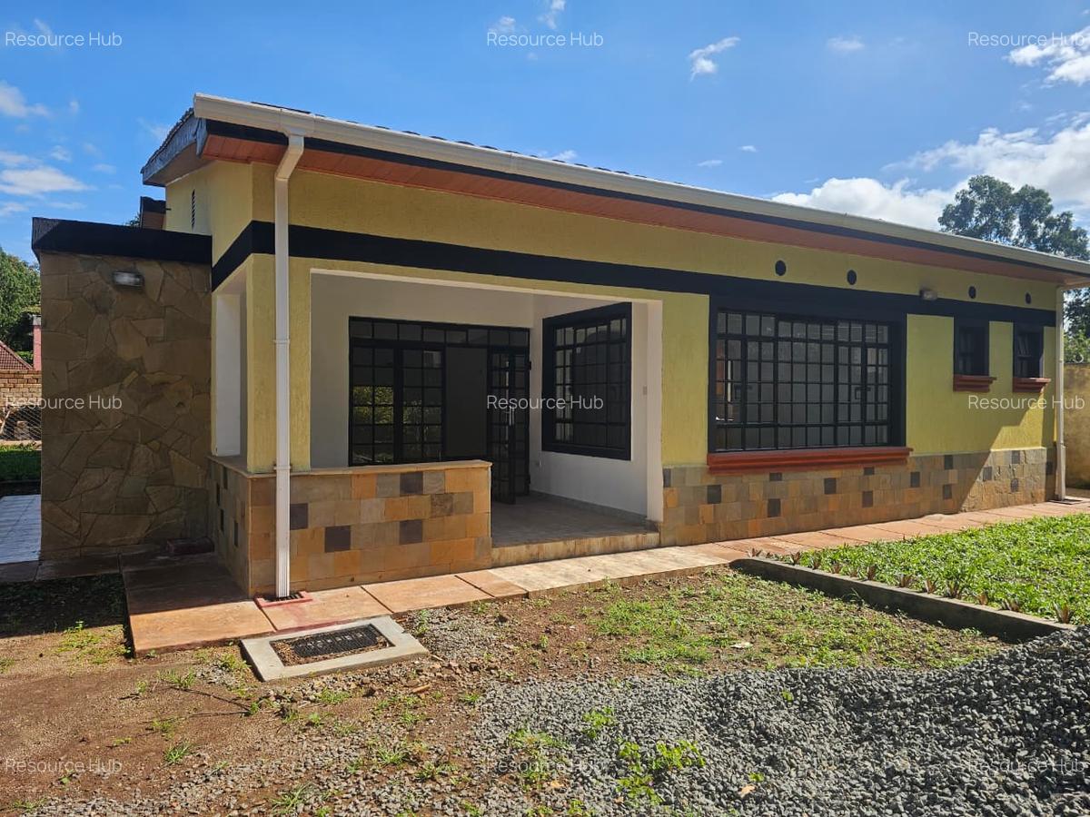 3 Bed House with En Suite at Karen - 2