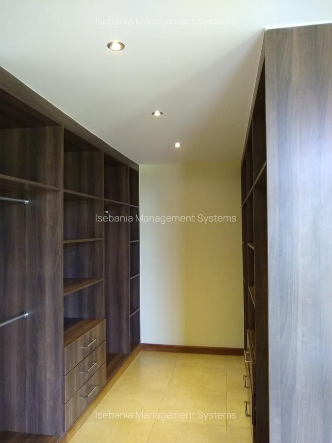 5 Bed House with En Suite at Glory Road - 15