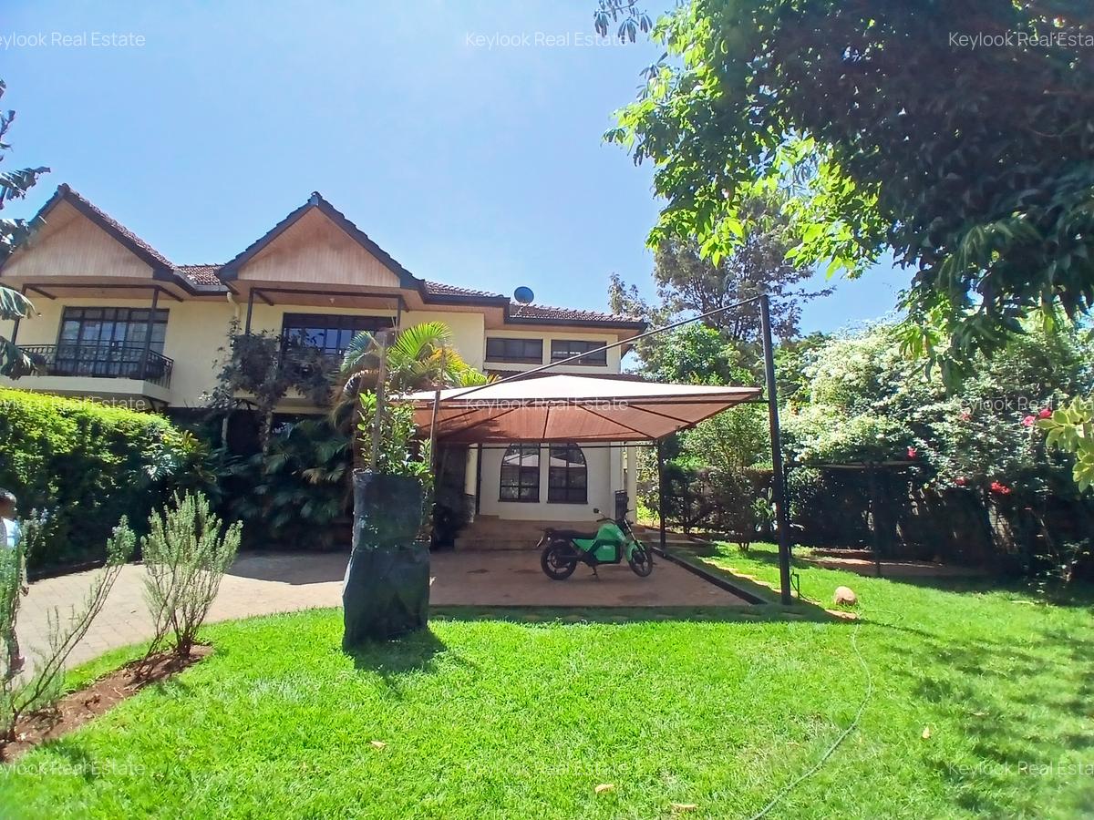 4 Bed Townhouse with En Suite at Lavington Green - 1