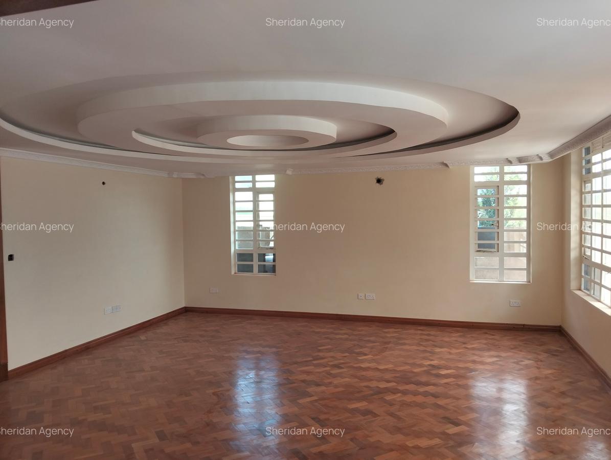 4 Bed Townhouse with En Suite at Croton Ridge - 4