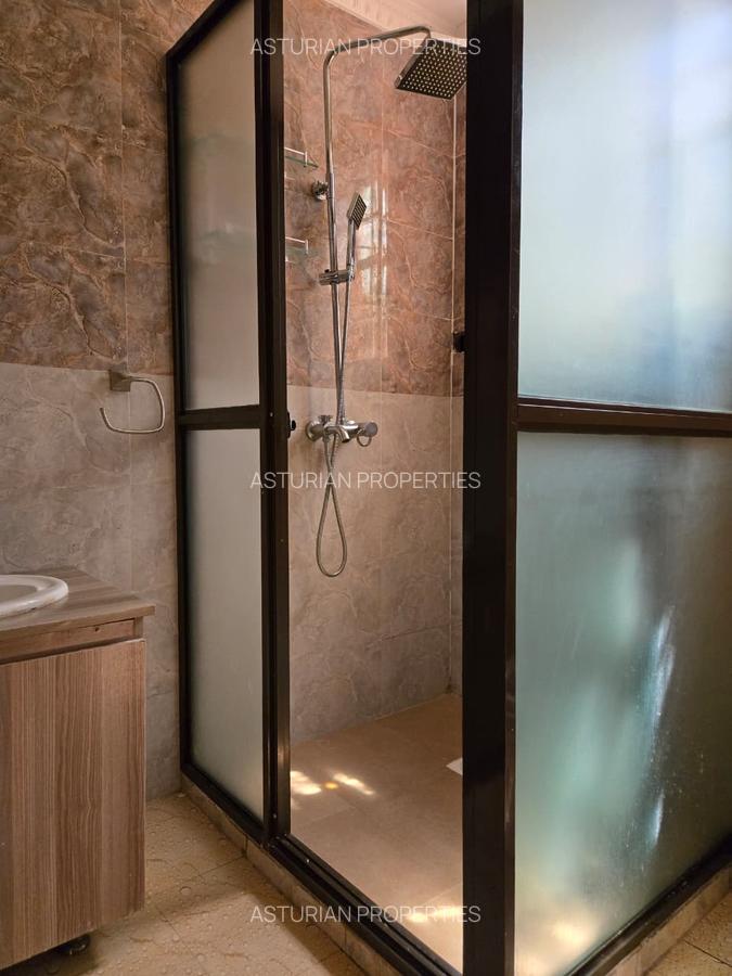 5 Bed Townhouse with En Suite in Runda - 18