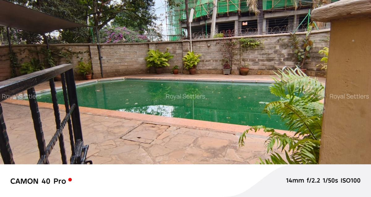 3 Bed Apartment with En Suite at Church Rd - 13