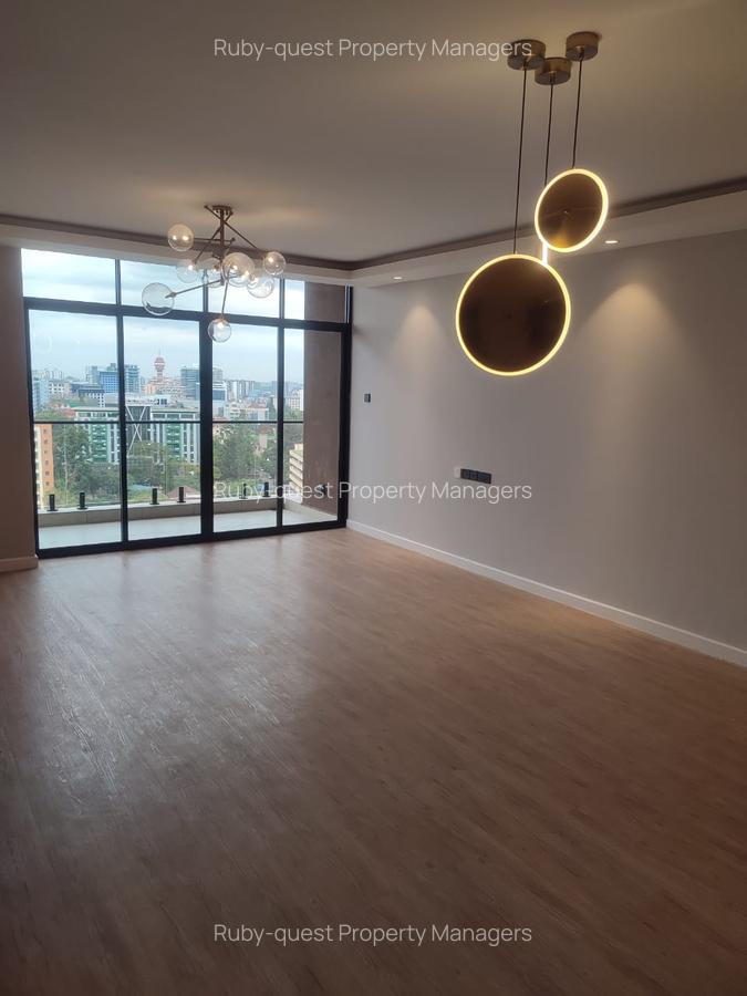 3 Bed Apartment with En Suite at Brookside - 2