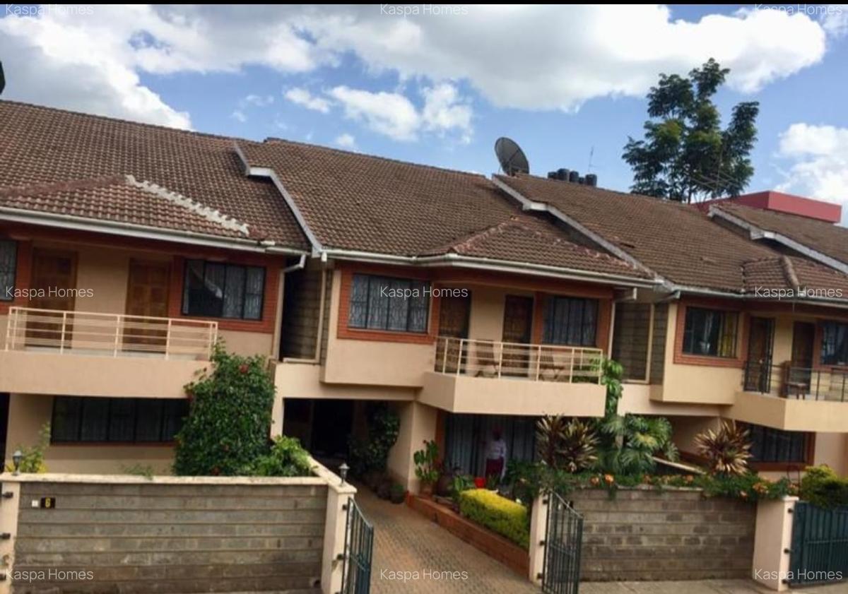 5 Bed Villa with En Suite in Lavington - 1