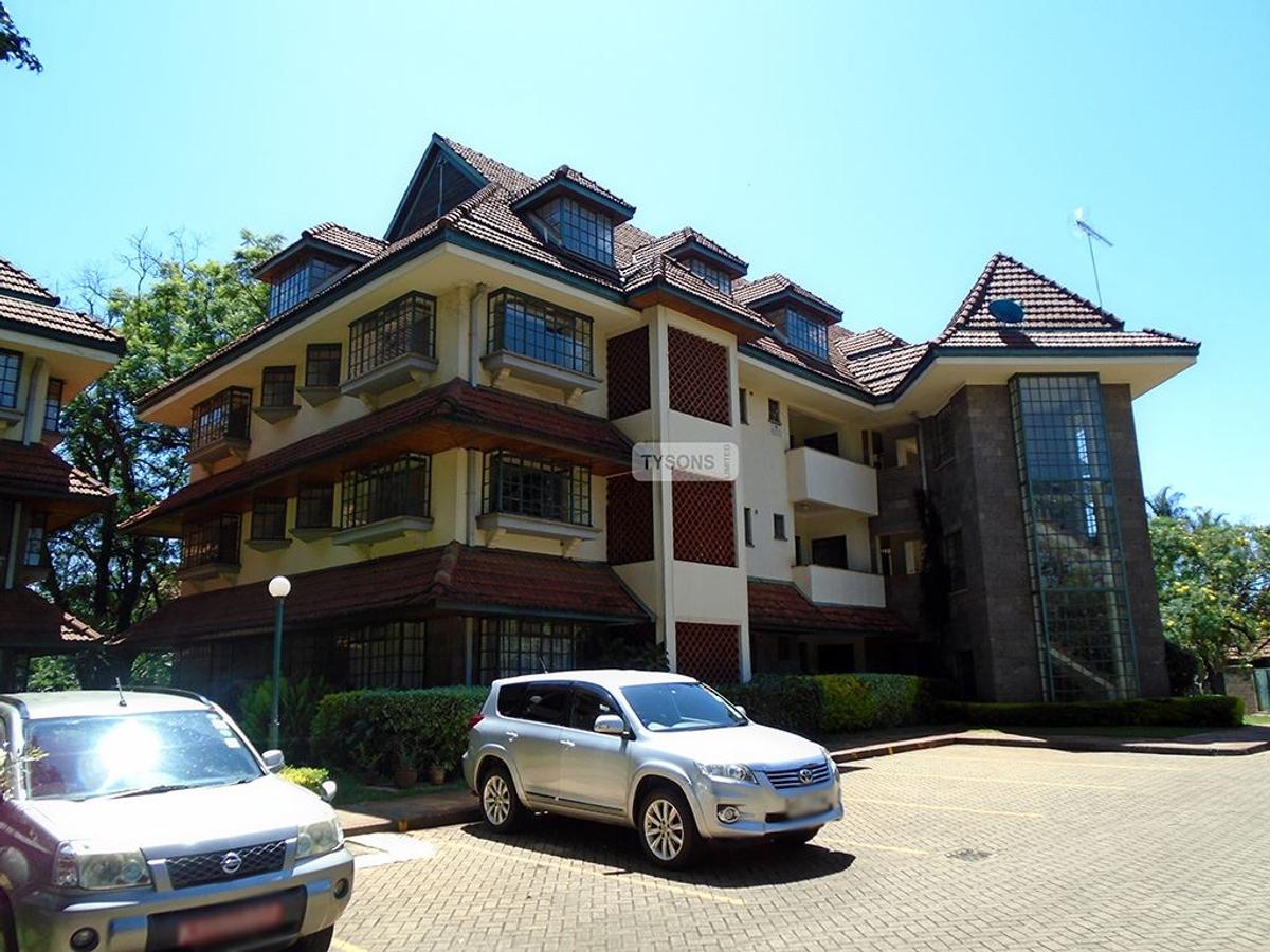 3 Bed Apartment with En Suite in Lavington - 20