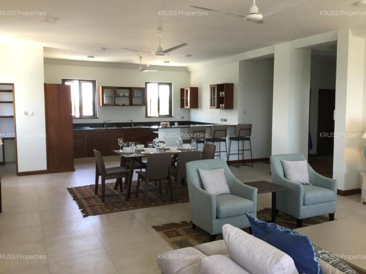 Furnished 3 Bed Apartment with Swimming Pool in Nyali Area - 4