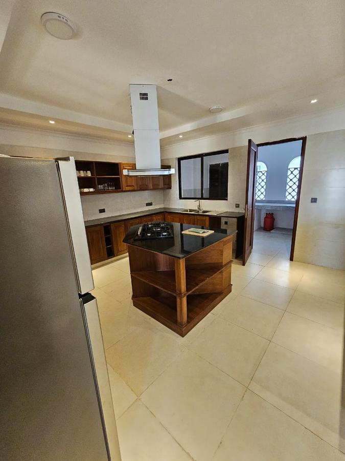 3 Bed Apartment with En Suite at Nyali - 18