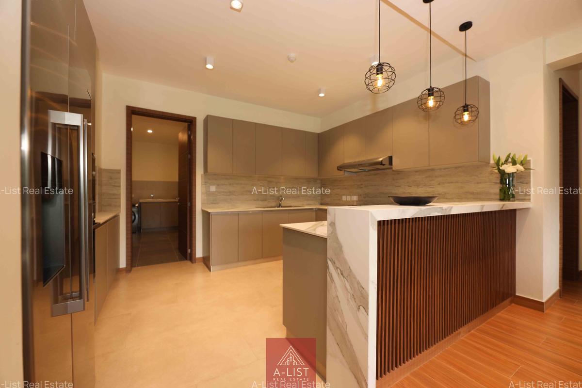 3 Bed Apartment with En Suite at Riverside Drive - 13