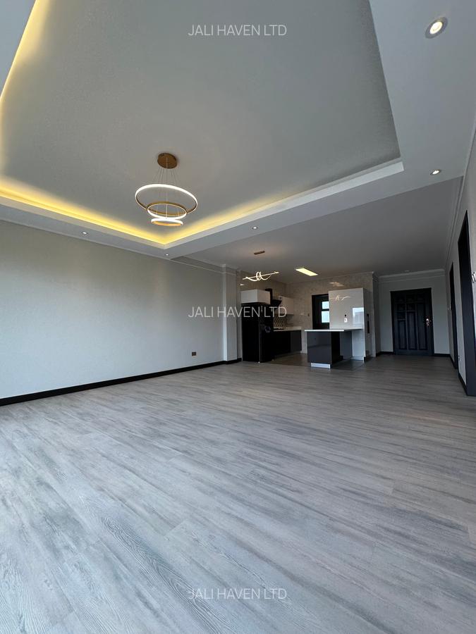 2 Bed Apartment with En Suite in Riverside - 2
