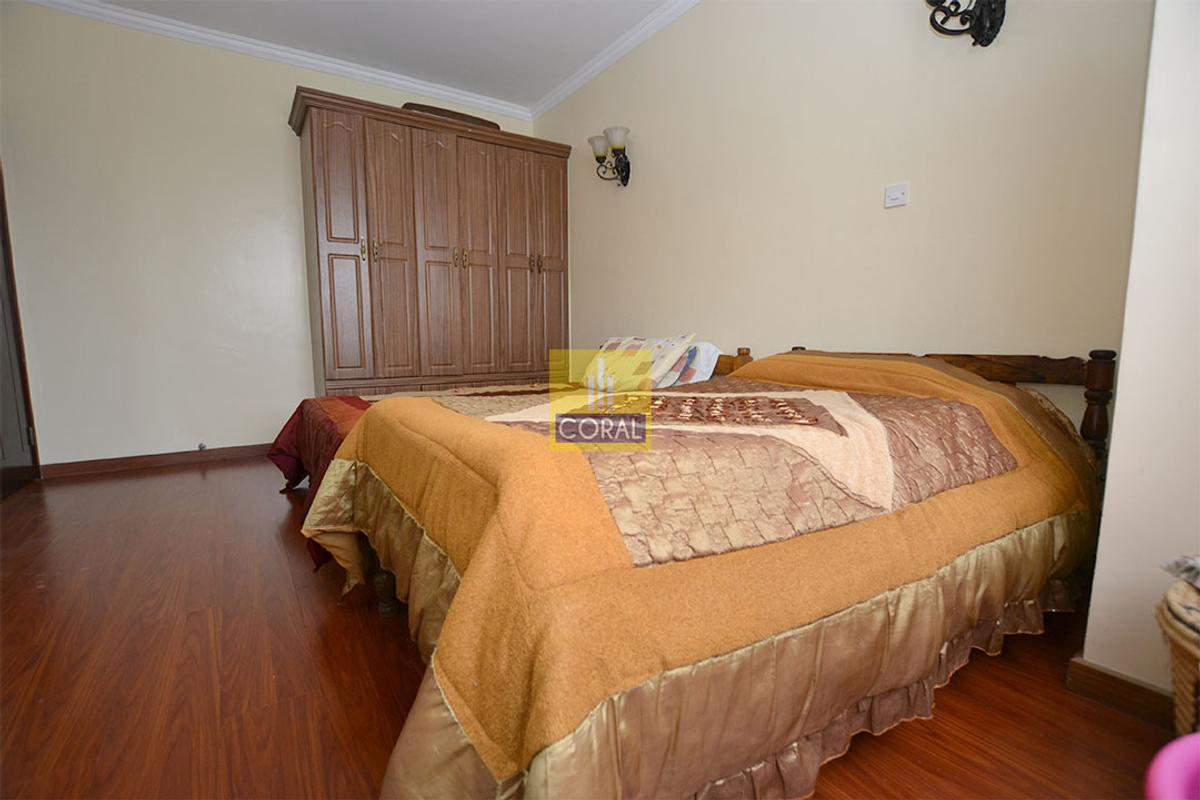 7 Bed Apartment with En Suite in Lavington - 14