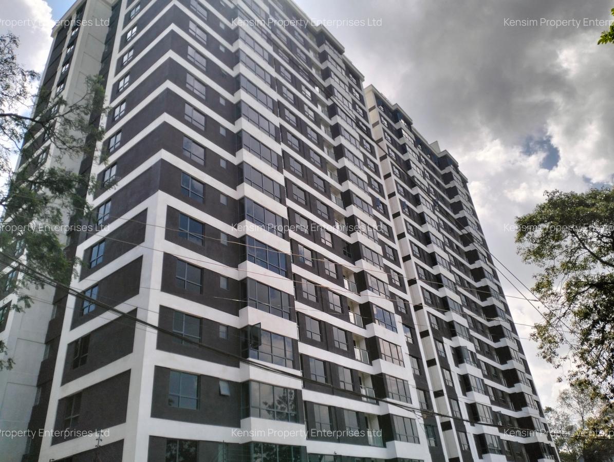 2 Bed Apartment with En Suite in Brookside - 3