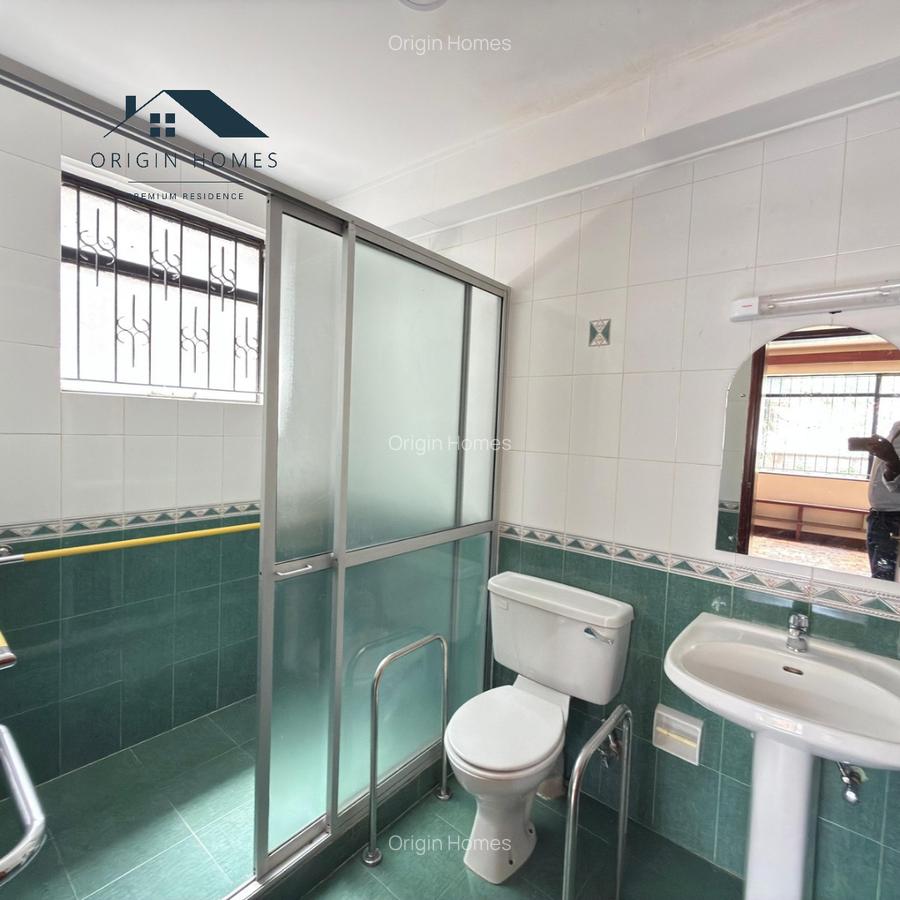 5 Bed House with En Suite at Westlands - 15