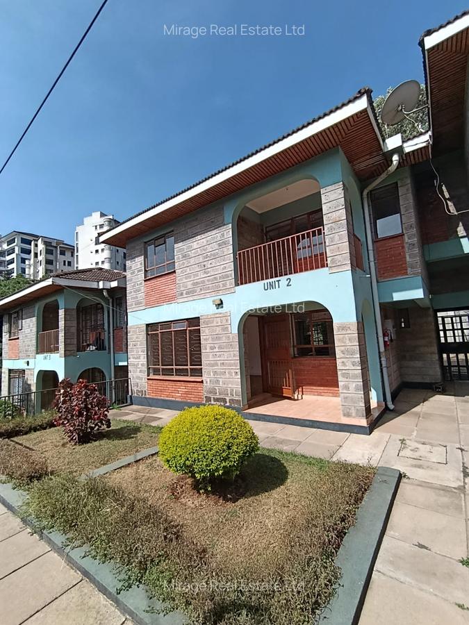 4 Bed Villa with Staff Quarters in Westlands Area - 8