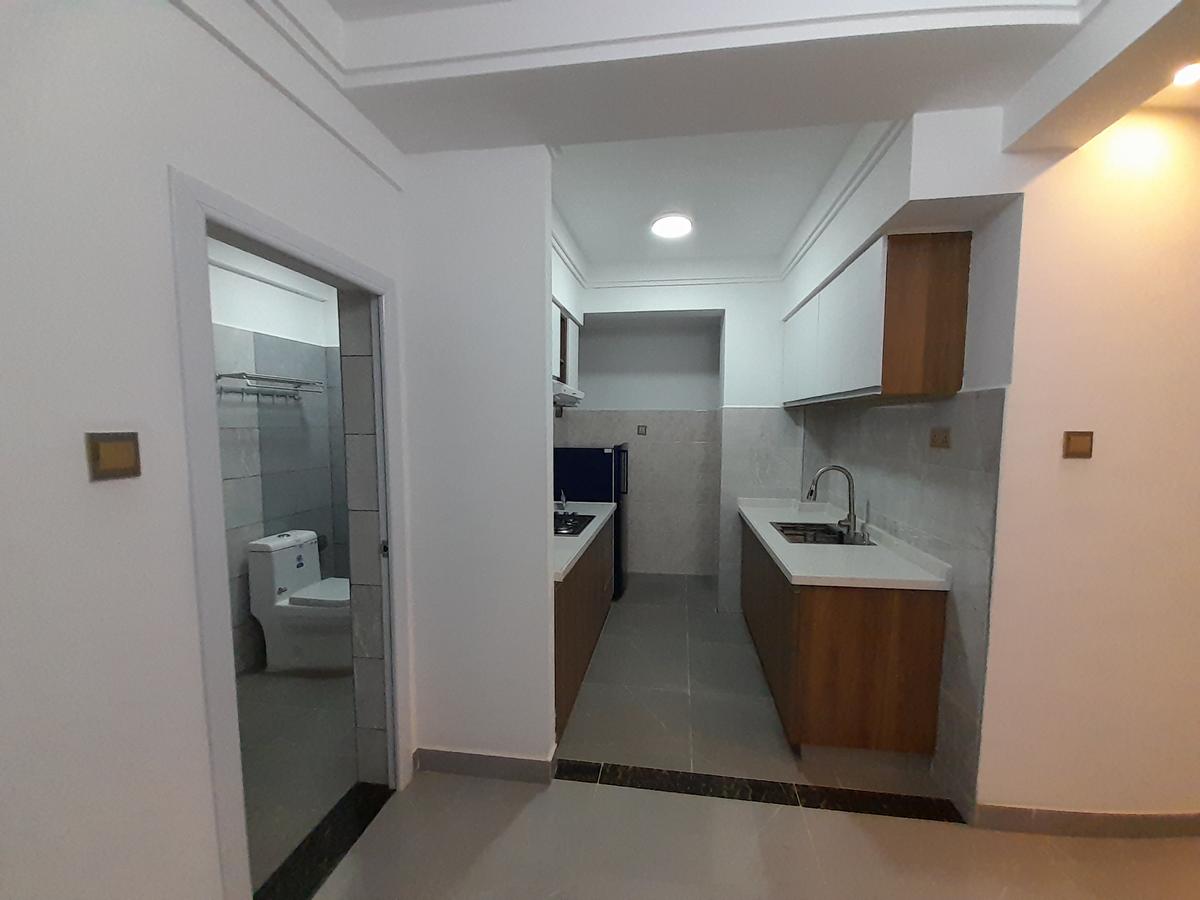 2 Bed Apartment with En Suite at Ole Dume Road - 16