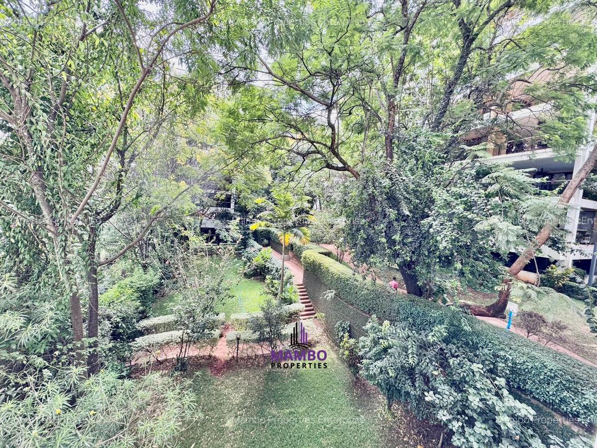 3 Bed Apartment with En Suite at Riverside Drive - 3