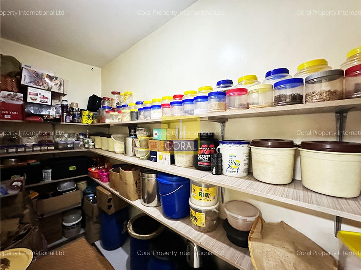 4 Bed Apartment with En Suite in Parklands - 7