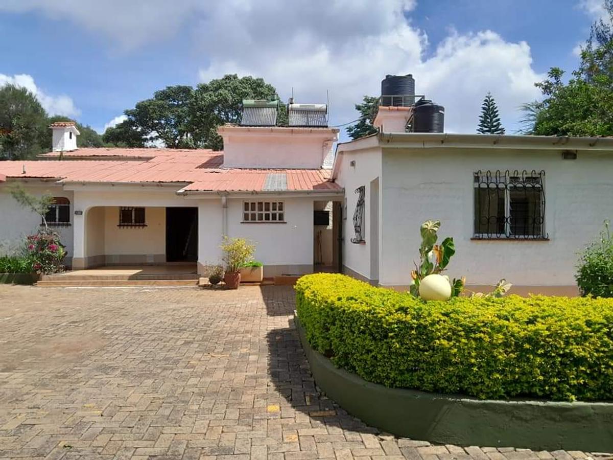 5 Bed House with En Suite at Lakeview Estate - 1