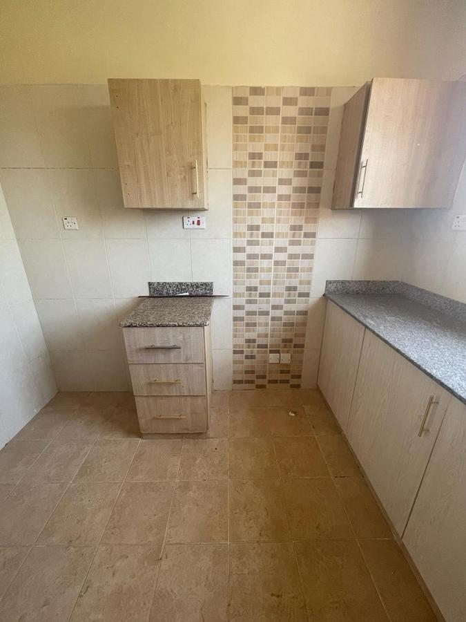 2 Bed Apartment with En Suite in Ridgeways - 10