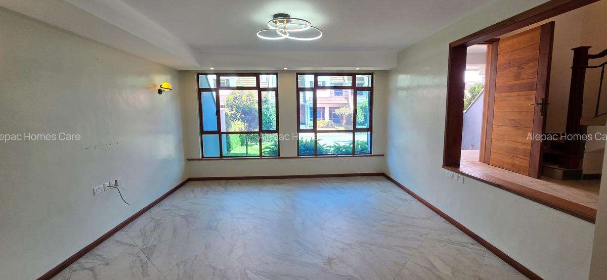 5 Bed Townhouse with En Suite at Eastern Bypass - 3