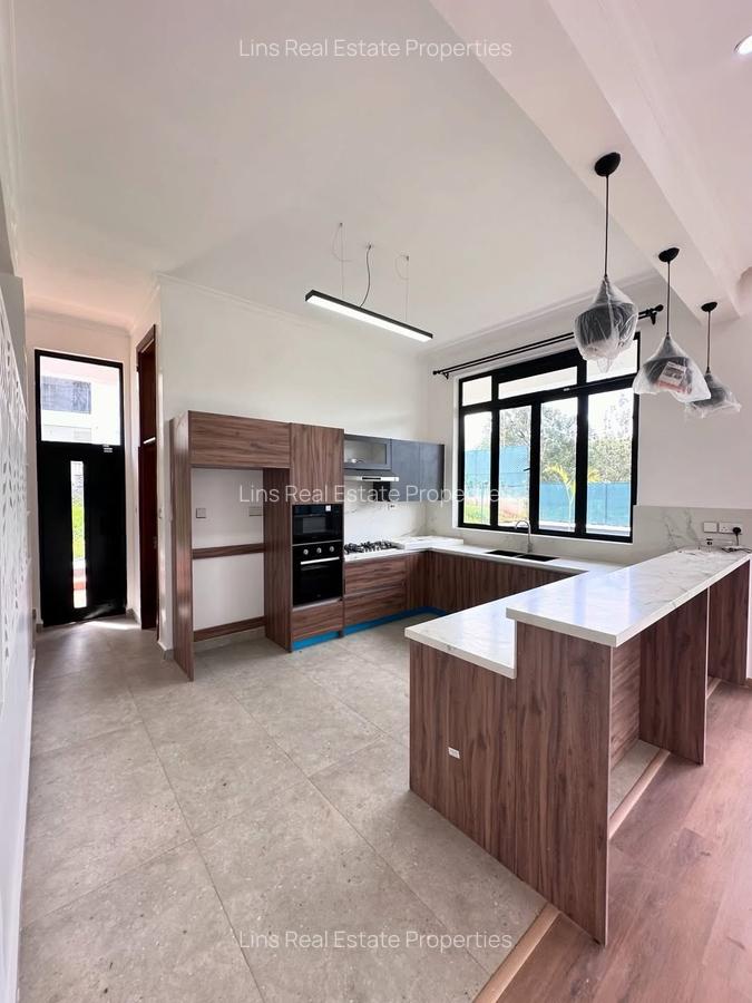 5 Bed Townhouse with En Suite in Kitisuru - 2