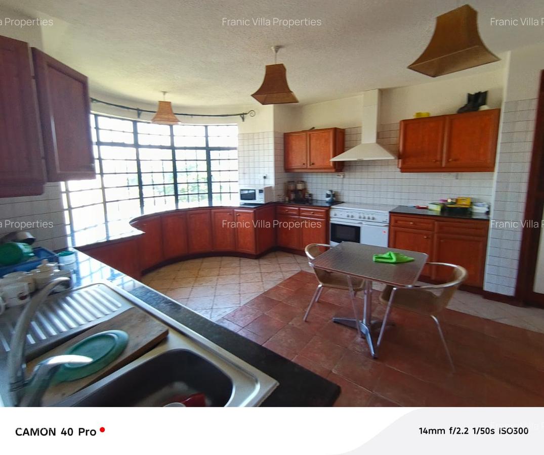 4 Bed House with En Suite at Runda - 19