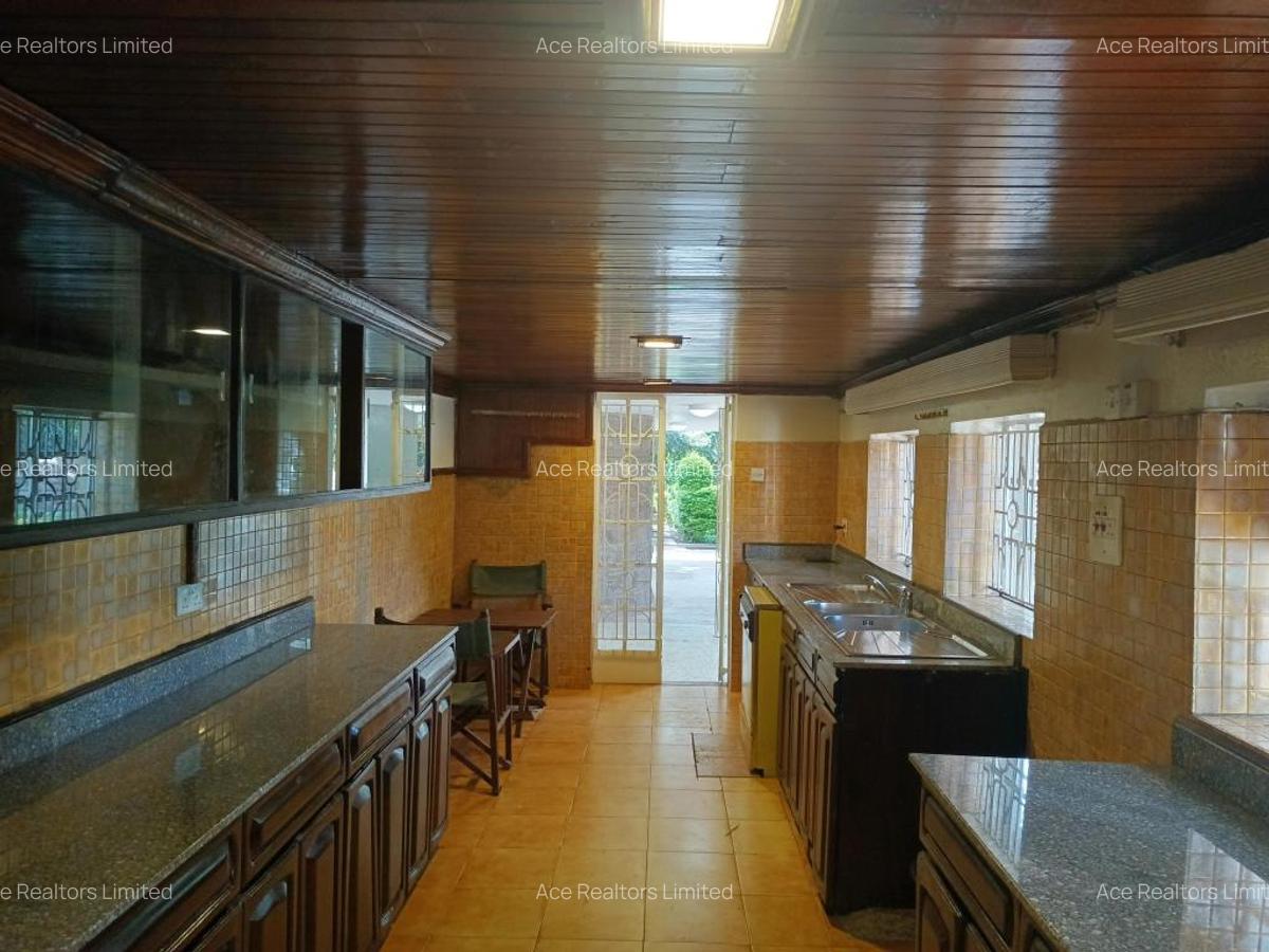 6 Bed House with En Suite at Old Muthaiga Golf Club Nairobi - 7