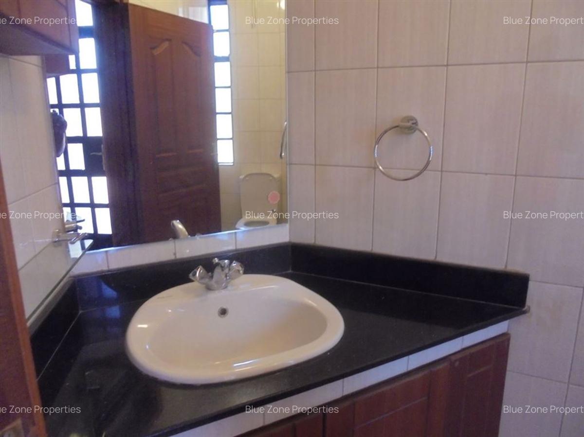 5 Bed House with En Suite at Off Ruaka Road - 16