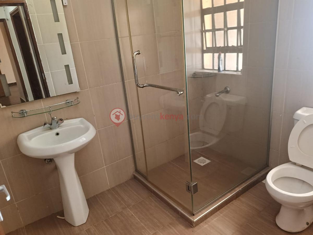 3 Bed House with Gym at Lonetree - 13