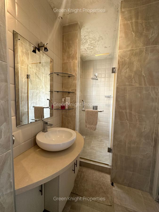 Serviced 1 Bed Apartment with En Suite in Lavington - 4