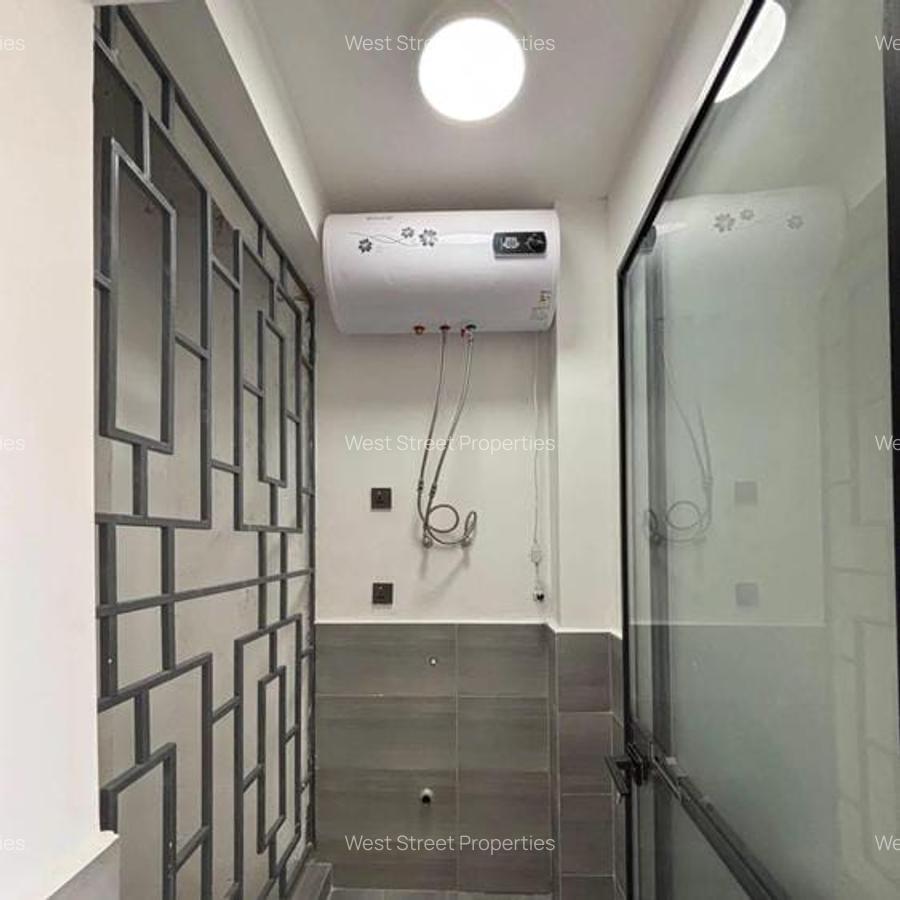 2 Bed Apartment with En Suite at Riara - 7