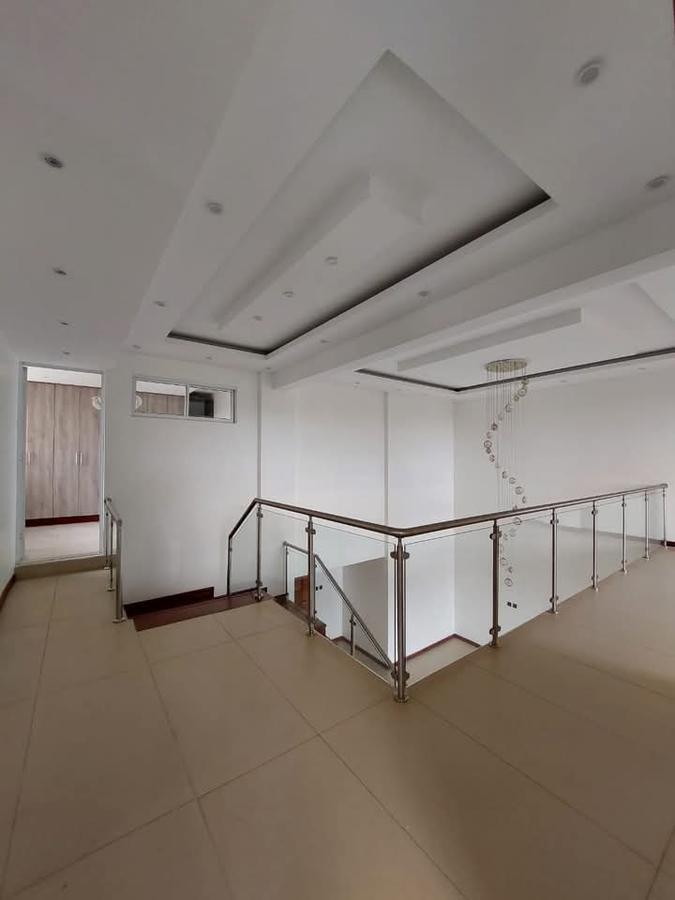 4 Bed Apartment with En Suite at Westlands - 2