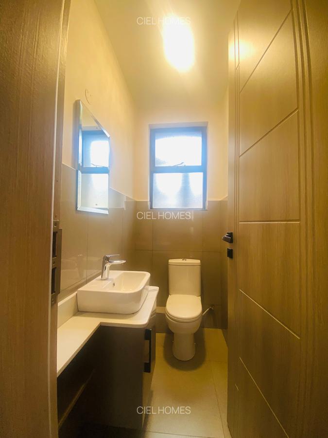 3 Bed Villa with Staff Quarters in Gikambura - 12