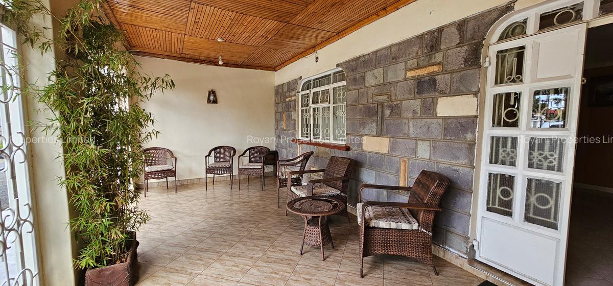 7 Bed House with En Suite in Thome - 6