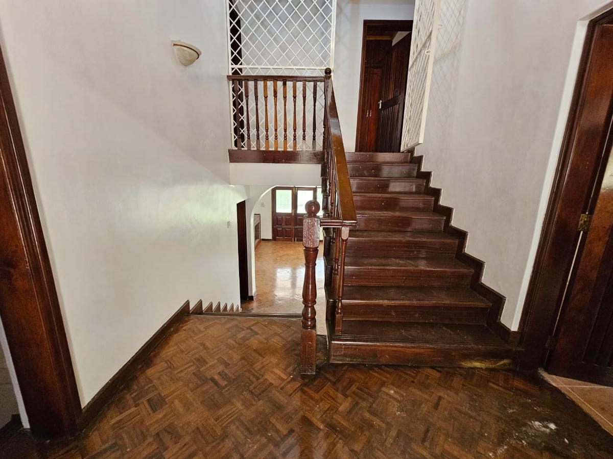 6 Bed House with En Suite in Gigiri - 7