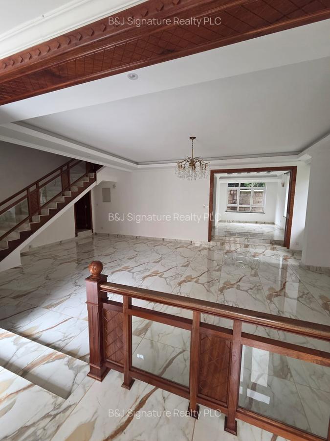5 Bed Townhouse with En Suite in Lavington - 20