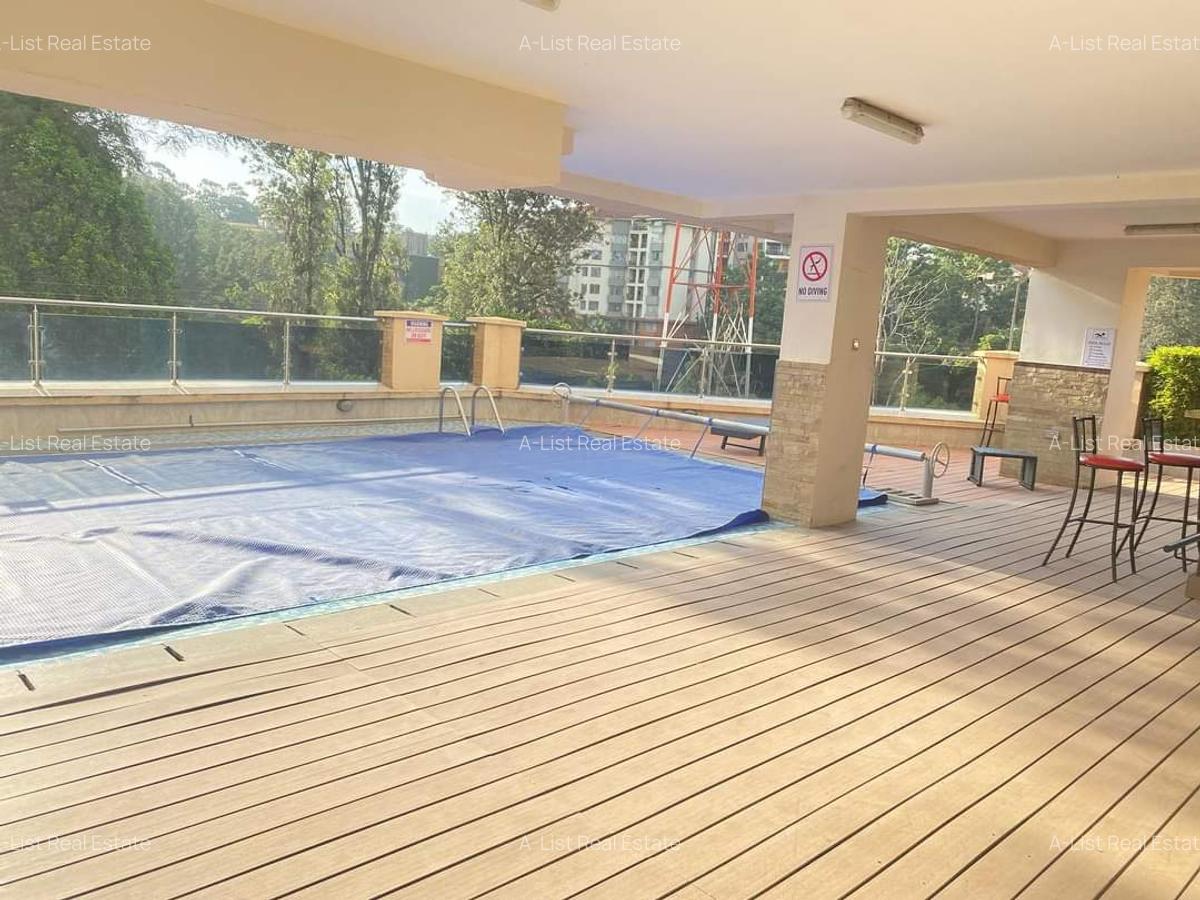 3 Bed Apartment with En Suite at Riverside Gardens - 5