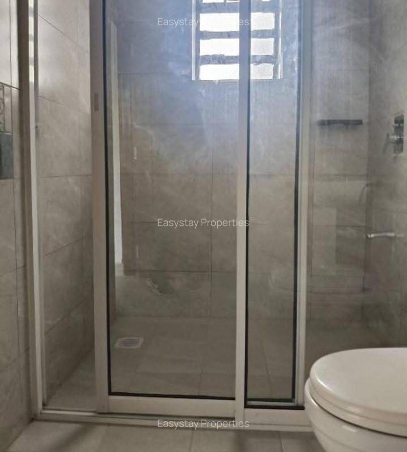 5 Bed Townhouse with En Suite in Karen - 3