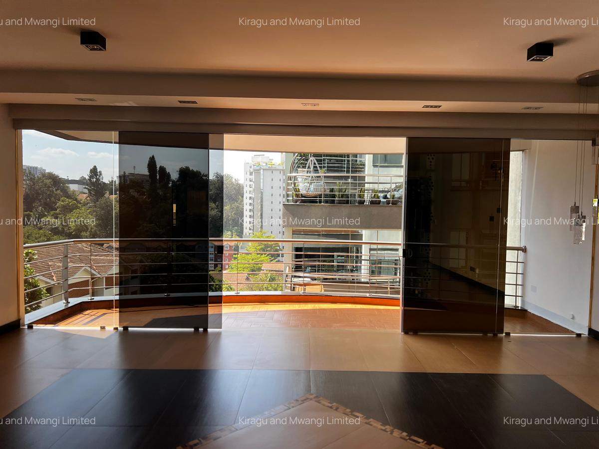 3 Bed House with En Suite at Riverside Pearl - 3