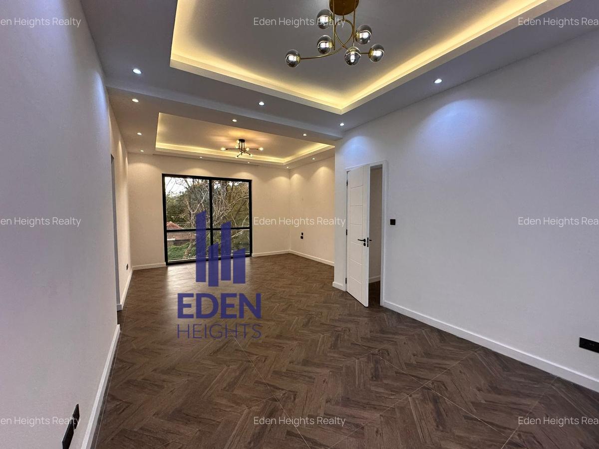 5 Bed Townhouse with En Suite in Lavington - 15