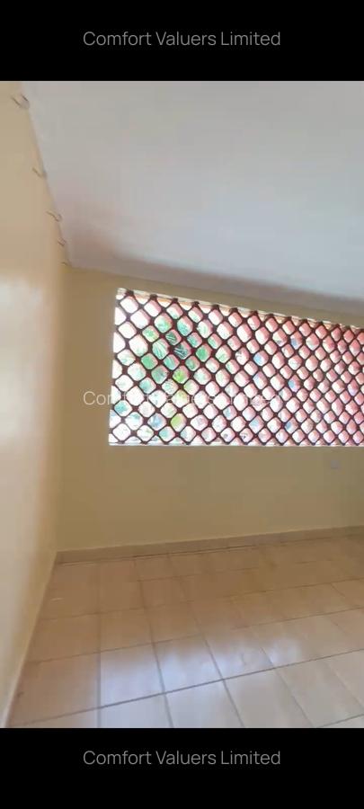 3 Bed Apartment with En Suite at Valley Arcade - 5