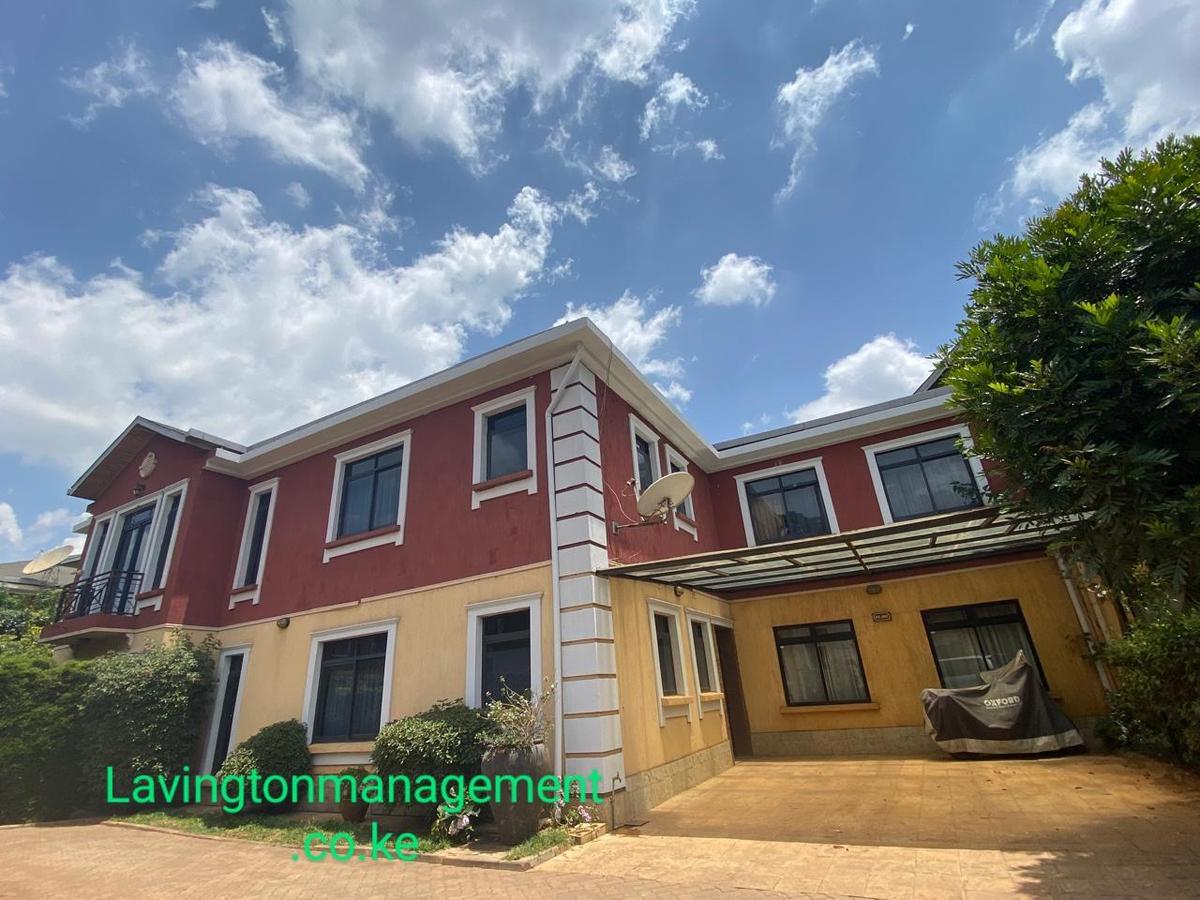5 Bed Townhouse with En Suite at Lavington Green - 4