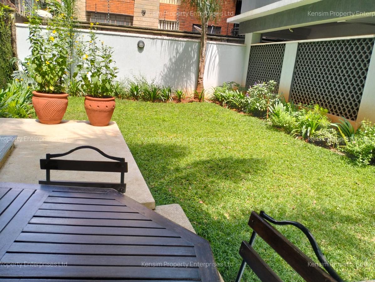 3 Bed Apartment with En Suite in Brookside - 12