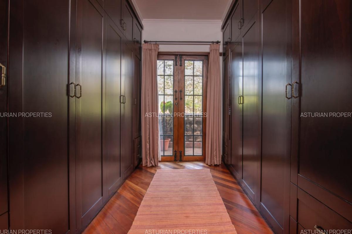 3 Bed Townhouse with En Suite in Windsor - 14