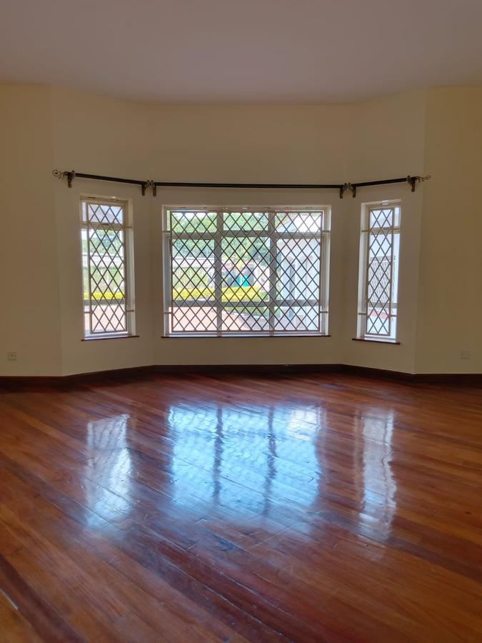 5 Bed House with En Suite at Runda - 12