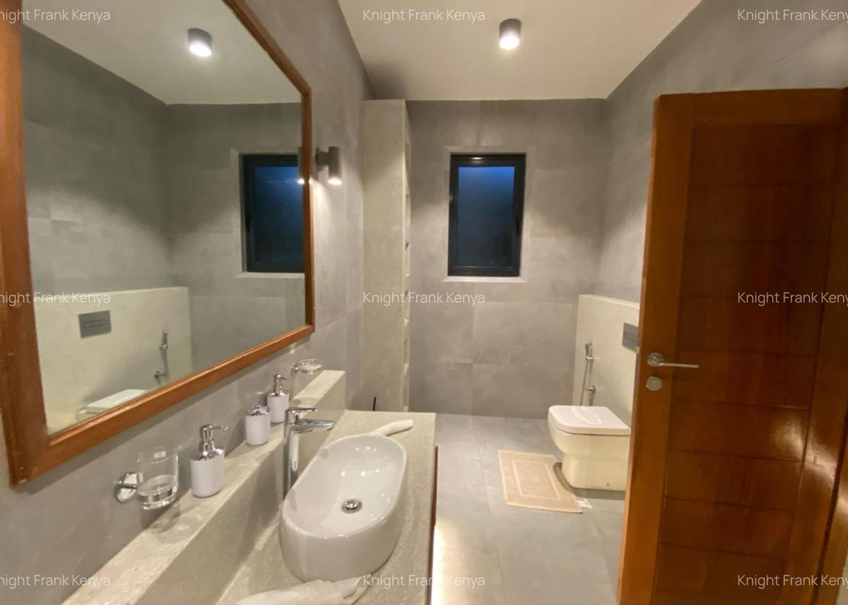 4 Bed House with En Suite at Pazuri - 8