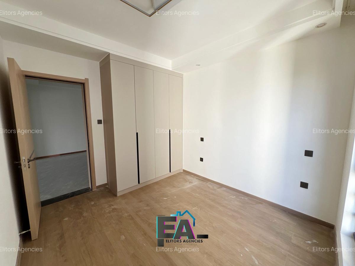 2 Bed Apartment with En Suite at Riverside Drive - 8