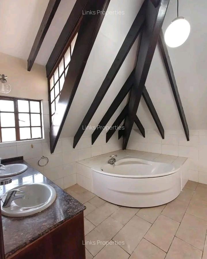 4 Bed Townhouse with En Suite at Karen Langata Road - 9