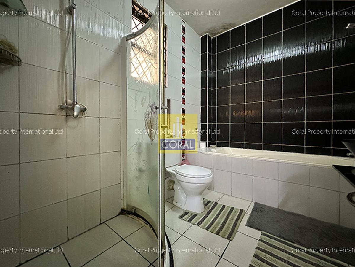 3 Bed Apartment in Parklands - 9